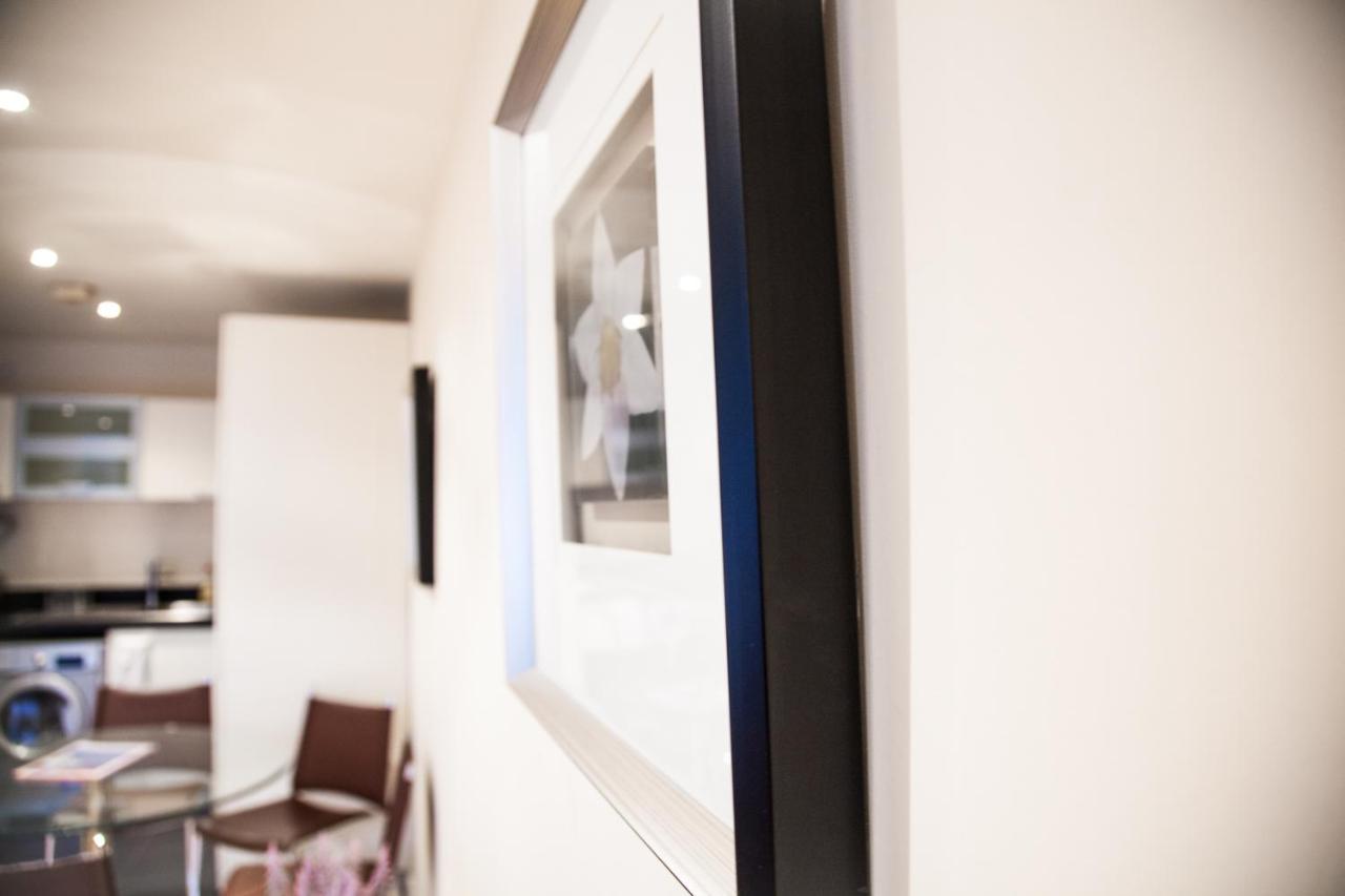 Canary Wharf Retreat - Serviced Apartments Лондон Екстер'єр фото
