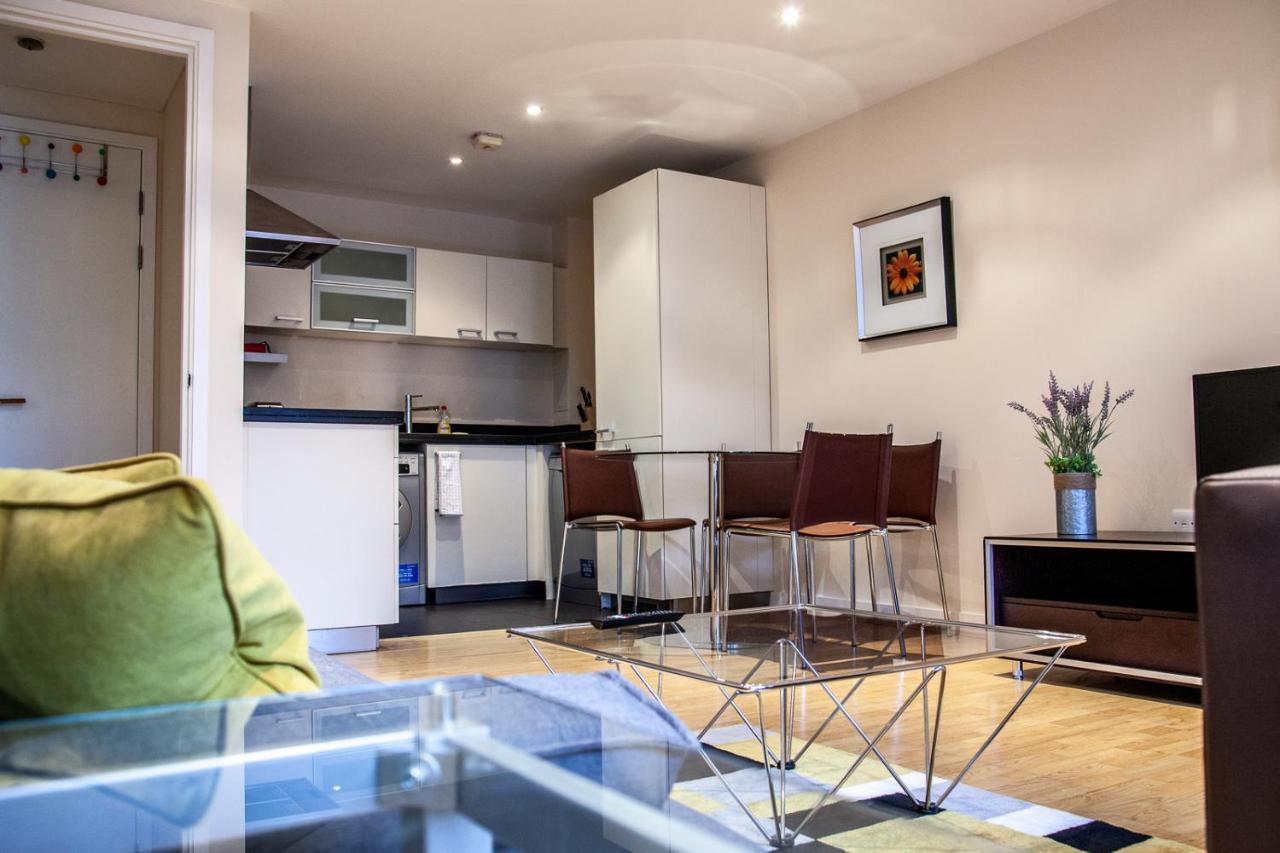 Canary Wharf Retreat - Serviced Apartments Лондон Екстер'єр фото